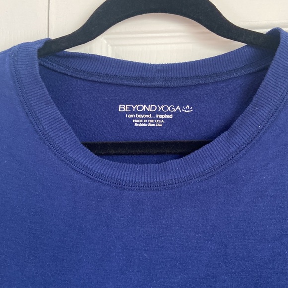 Beyond Yoga Open back sweatshirt Sz L Royal Blue - Picture 2 of 5